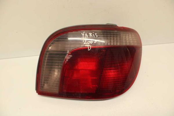 FEU ARRIERE DROIT TOYOTA YARIS -3/2003 - Vue 1